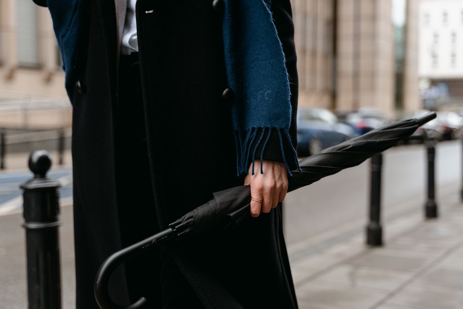 Best Handbag Hook: Buying Mistakes and Better Picks