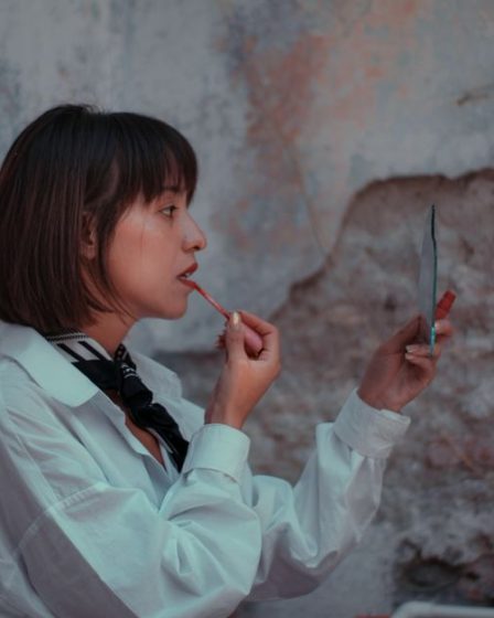 How to Style Oversized Blazers for Cool Streetwear